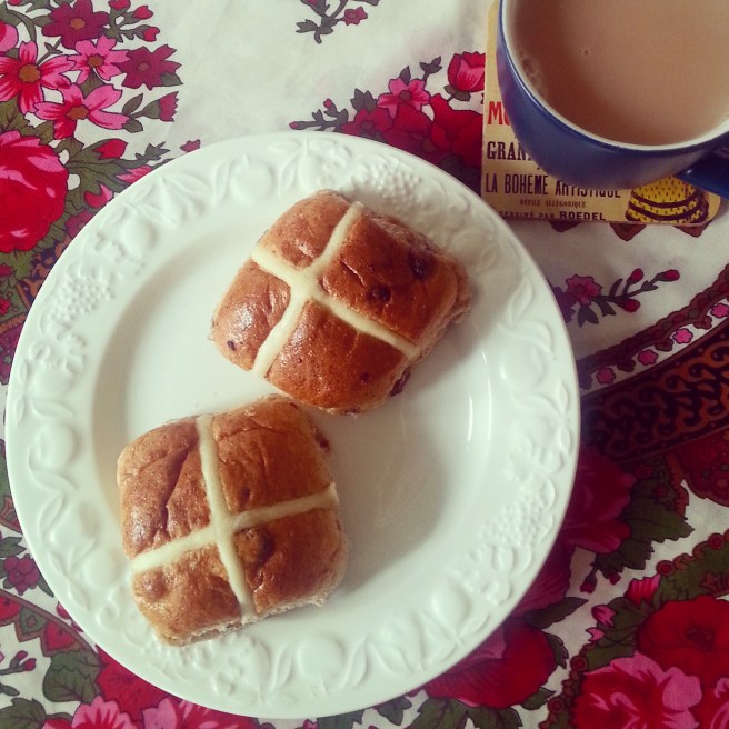 hot_cross_bun.jpg
