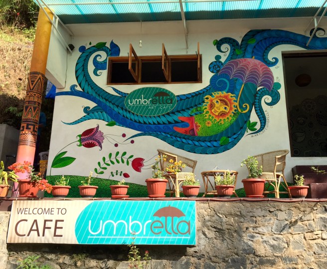 ella_umbrella_art_cafe