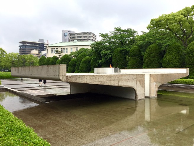 hiroshima_peace_park_flame
